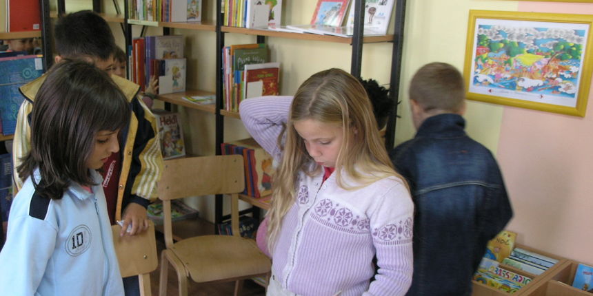 Kolan knjižnica 2 Kolan knjižnica 2