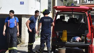 Dan poslije: Vatrogasci ispumpavaju vodu iz poplavljenih objekata