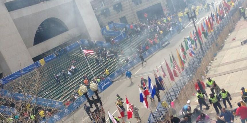 Mjesto eksplozije u Bostonu, foto: www.zerohedge.com