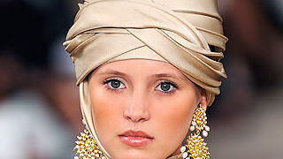 Naušnice kao nezaobilazan detalj ove sezone