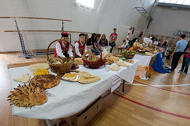 “Dani kruha 2011” u bibinjskoj OŠ “Stjepan Radić”, Foto: Leo Banić