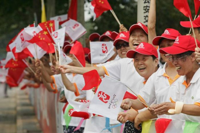 Olimpijska baklja na kineskom zidu