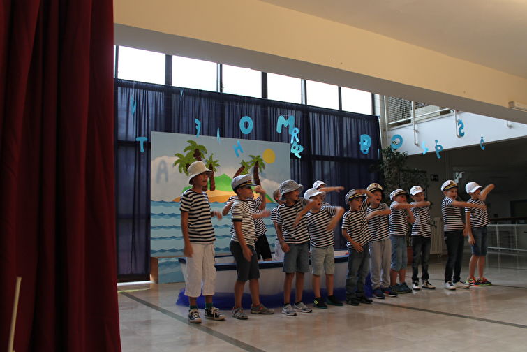 Gradonačelnik Dukić posjetio OŠ Bartul Kašić prvog dana škole Gradonačelnik Dukić posjetio OŠ Bartul Kašić prvog dana škole