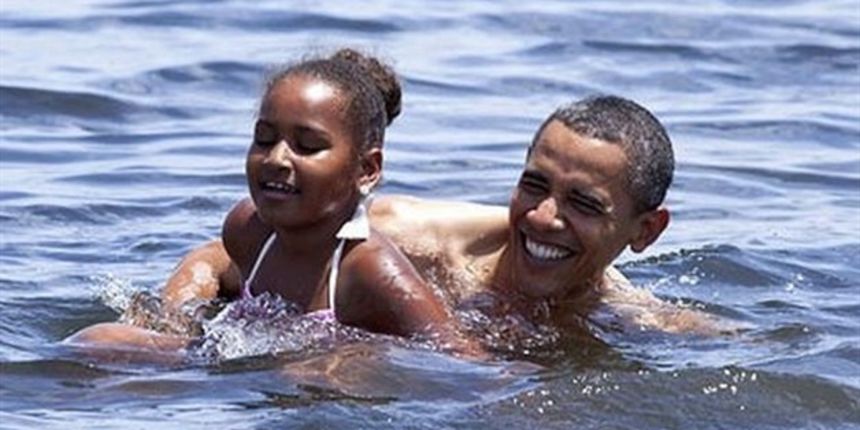 Barack Obama i kćerka zaplivali u Meksičkom zaljevu (Foto: index.hr)