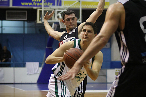 KK Sonik Puntamika – KK Svjetlost Brod (foto:Saša Čuka) KK Sonik Puntamika – KK Svjetlost Brod (foto:Saša Čuka)