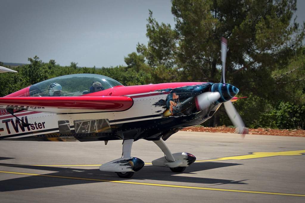 Đir akrobatskim zrakoplovom, Foto: Marin Gospić