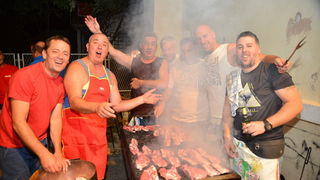 U povodu blagdana Kraljice Mira u Stanovima odigrana utakmica između liječnika i predstavnika Gradske uprave, Foto: Iva Perinčić