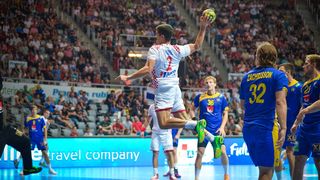 U doista sjajnoj atmosferi koju je stvorilo oko 5000 navijača iz cijele Hrvatske, naši su rukometni reprezentativci remizirali sa Švedskom i to s rezultatom 25-25. Bila je to ‘kaubojima’ pretposljednja pripremna utakmica uoči Olimpijskih igara