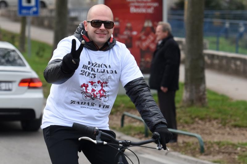 Branimirova obala: Start tradicionalne Božićne biciklijade Zadar-Vir. Foto: Dino Stanin/PIXSELL