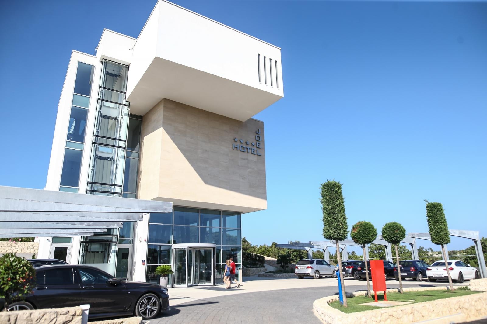 Novalja: Luksuzni Hotel Joel vlasnika Dejana Lovrena Novalja: Luksuzni Hotel Joel vlasnika Dejana Lovrena