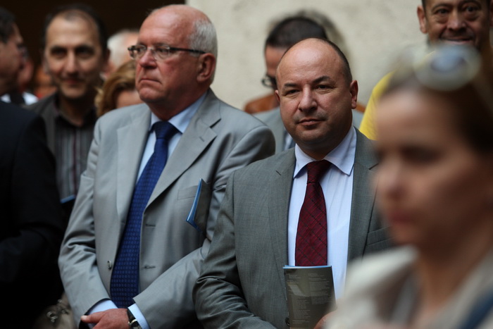 Zadar, 180413.
Providurova palaca, koncertna dvorana.
Zavod za prostorno uredjenje Zadarske zupanije priredio je izlozbu pod nazivom Prostori su djelovanja – 20 godina planiranja Zadarske zupanije.
Izlozba je to koja prikazuje 20 i vise godina rada na Zadar, 180413.
Providurova palaca, koncertna dvorana.
Zavod za prostorno uredjenje Zadarske zupanije priredio je izlozbu pod nazivom Prostori su djelovanja – 20 godina planiranja Zadarske zupanije.
Izlozba je to koja prikazuje 20 i vise godina rada na