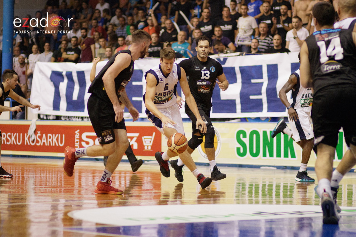 Humanitarna utakmica u Jazinama: KK Zadar – KK Diadora Humanitarna utakmica u Jazinama: KK Zadar – KK Diadora