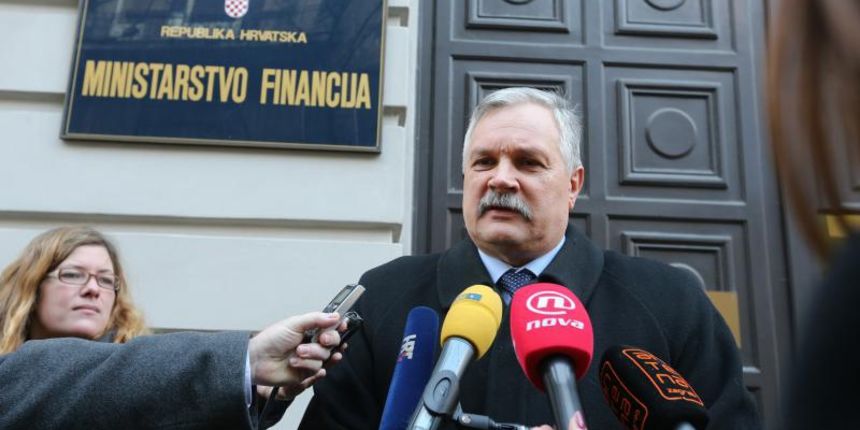Ministarstvo financija – Odrzana je konferencija za novinare na temu nalaza Ministarstva financija o radu udruge Hrabro djete. Izvjesce o istrazi ministarstva podnio je Branko Segon, pomocnik ministra financija RH. Photo: Robert Anic/PIXSELL Ministarstvo financija – Odrzana je konferencija za novinare na temu nalaza Ministarstva financija o radu udruge Hrabro djete. Izvjesce o istrazi ministarstva podnio je Branko Segon, pomocnik ministra financija RH. Photo: Robert Anic/PIXSELL