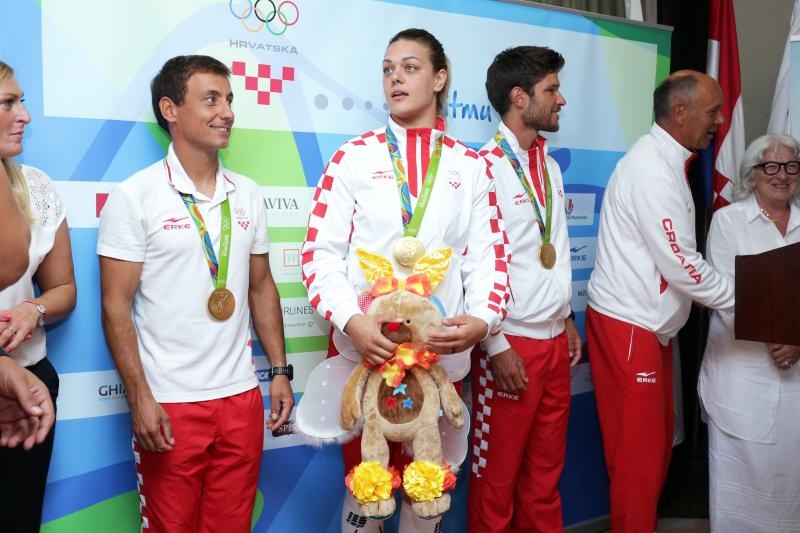Hrvatski olimpijci svečano dočekani na Plesu. Sandra Perković, Šime Fantela, Igor Marenić, Tonči Stipanović. Photo: Luak Sanzl/PPIXSELL Hrvatski olimpijci svečano dočekani na Plesu. Sandra Perković, Šime Fantela, Igor Marenić, Tonči Stipanović. Photo: Luak Sanzl/PPIXSELL