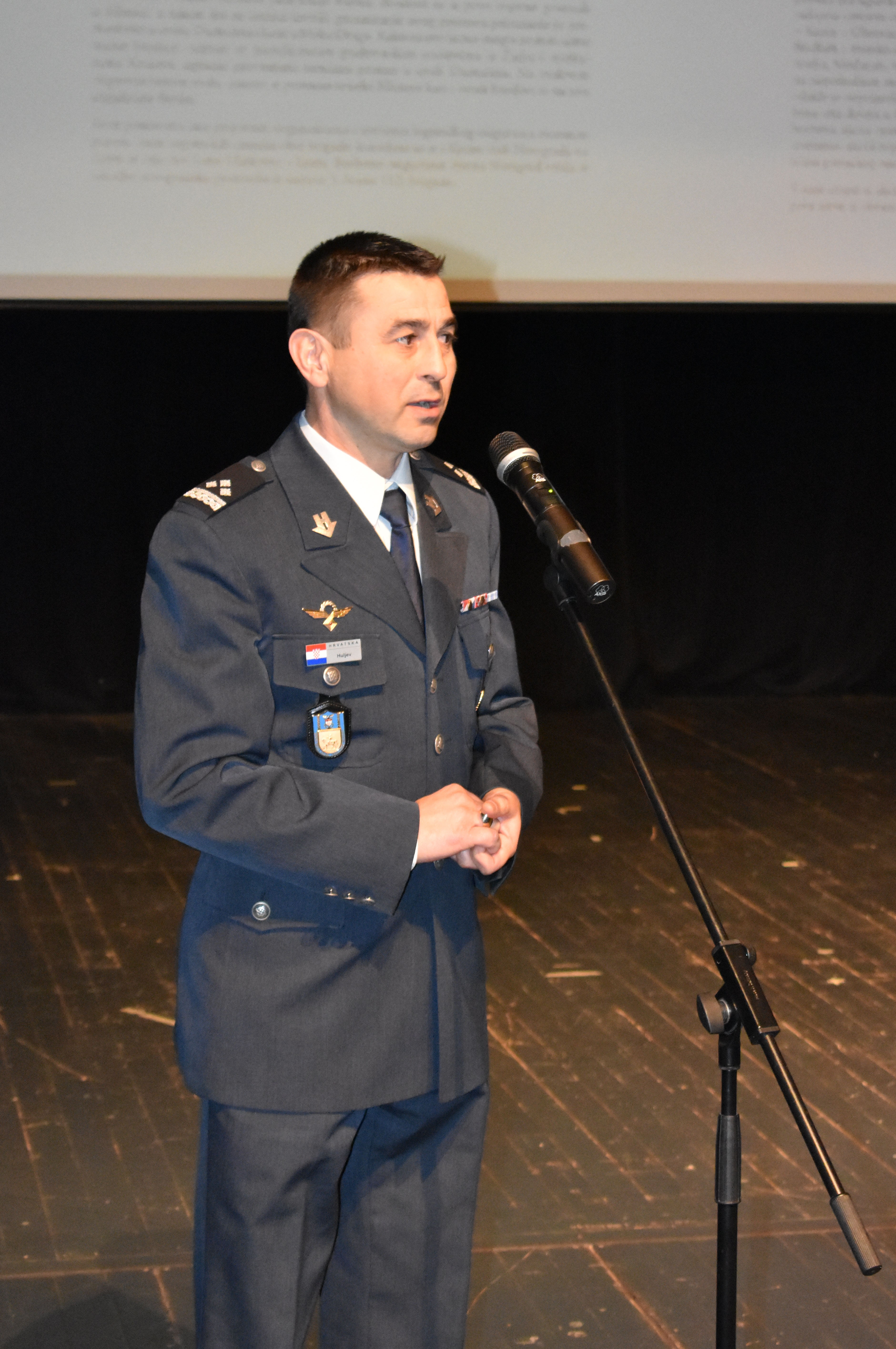 U Kazalištu lutaka Zadar predstavljena monografija o 112. brigadi U Kazalištu lutaka Zadar predstavljena monografija o 112. brigadi