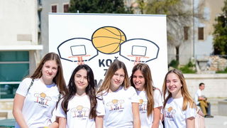 Basket na Forumu: Košarkaške legende protiv mlađih uzrasta KK Zadar Basket na Forumu: Košarkaške legende protiv mlađih uzrasta KK Zadar