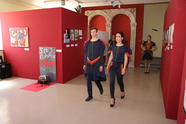 Županijska smotra “Art dizajn” učenika srednjih škola Zadarske županije. Otvorenje uz modnu reviju je održano u Narodnom muzeju grada Zadra