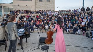 Dubrovnik: Ana Rucner i Oliver Poole ranojutarnjim koncertom pozdravili dolazak ljeta, foto: G. Jelavić/PIXSELL Dubrovnik: Ana Rucner i Oliver Poole ranojutarnjim koncertom pozdravili dolazak ljeta, foto: G. Jelavić/PIXSELL