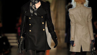 Vivienne Westwood Red Label, Jesen 2010.  (www.coutorture.com)