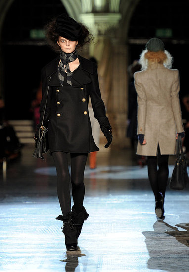 Vivienne Westwood Red Label, Jesen 2010.  (www.coutorture.com)