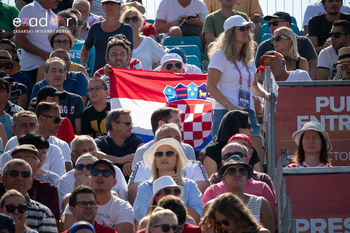 Davis Cup: Vruća navijačka atmosfera u meču Ćilića i Querreya