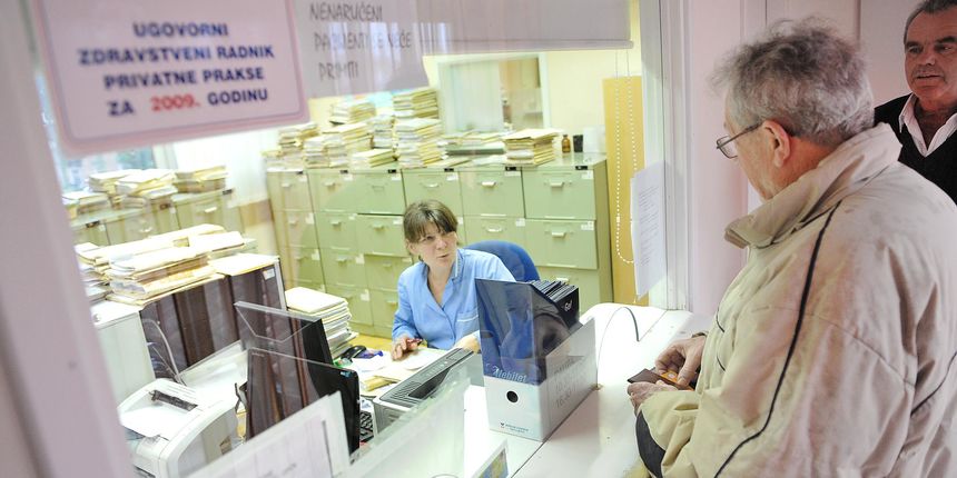 OPATIJA, 22.03.2010 –
DOM ZDRAVLJA, HITNA POMO OPATIJA, 22.03.2010 –
DOM ZDRAVLJA, HITNA POMO