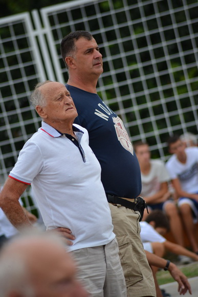 U povodu blagdana Kraljice Mira u Stanovima odigrana utakimica između veterana KK Zadar i Stanova, Foto: Iva Perinčić U povodu blagdana Kraljice Mira u Stanovima odigrana utakimica između veterana KK Zadar i Stanova, Foto: Iva Perinčić