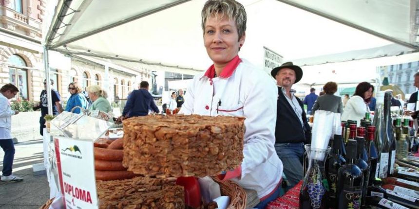 Počela dvodnevna akcija Hrvatske gospodarske komore “Kupujmo hrvatsko”, foto- PIXSELL Počela dvodnevna akcija Hrvatske gospodarske komore “Kupujmo hrvatsko”, foto- PIXSELL