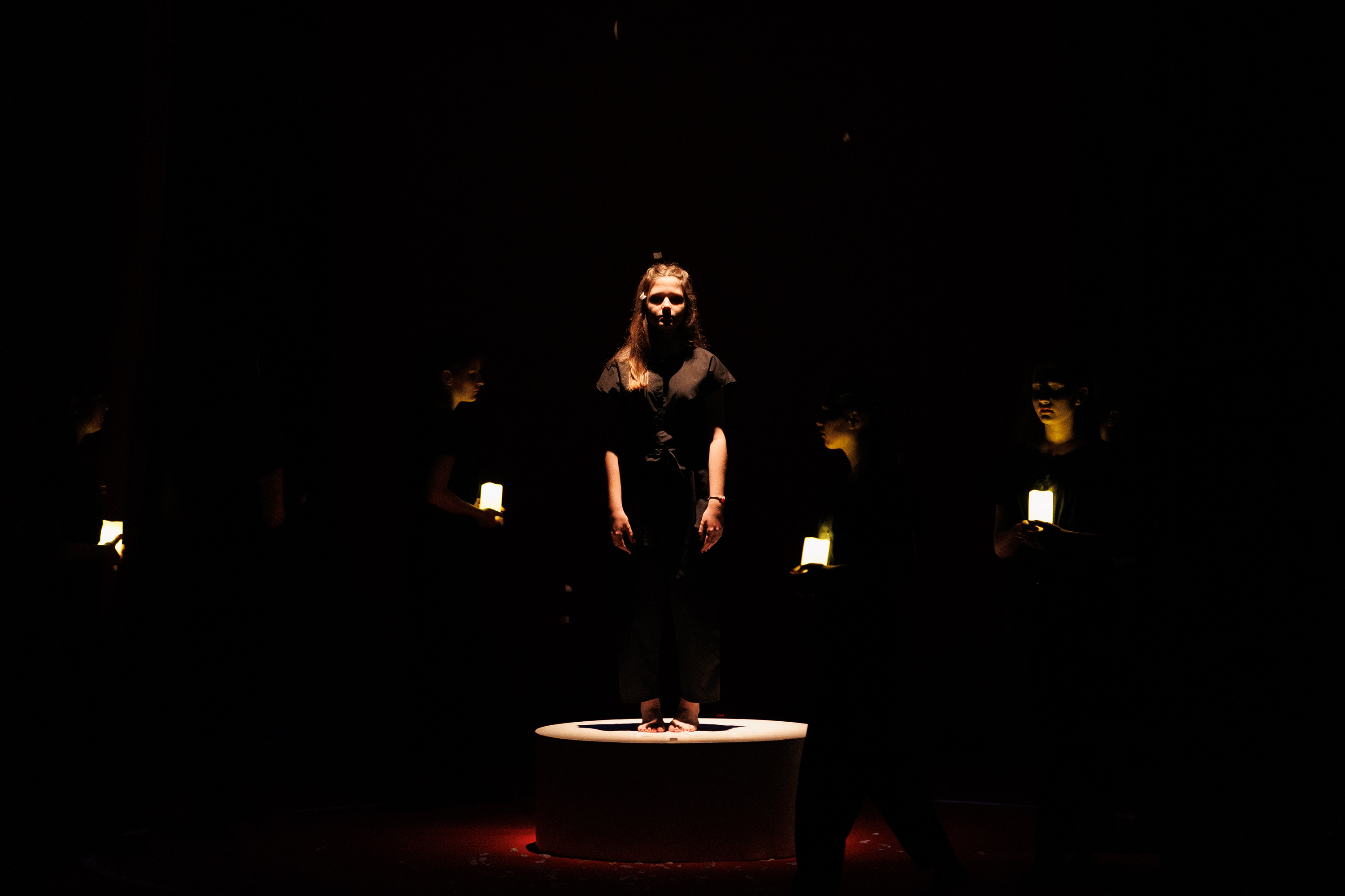 Igrajmo se: Zabranjeno mlađima od 15 strana A