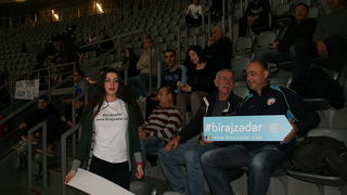 Košarkaši i navijači KK Zadar podržali akciju #birajzadar Košarkaši i navijači KK Zadar podržali akciju #birajzadar