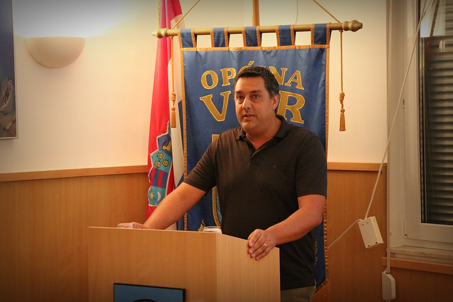 Dan Općine Vir proslavljen uz spektakularni koncert Prljavog Kazališta i vatromet Dan Općine Vir proslavljen uz spektakularni koncert Prljavog Kazališta i vatromet