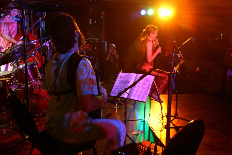 Image 1208839 (auto)