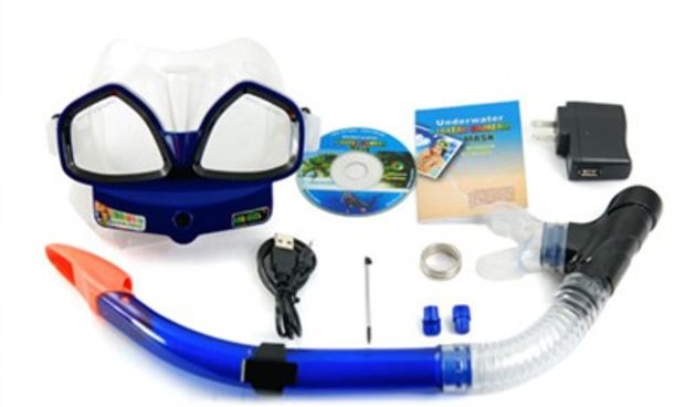 Maska za ronjenje fotografira i snima video