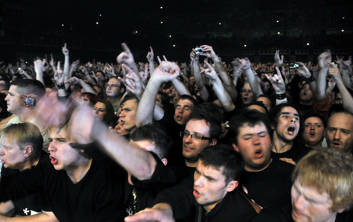 Zagreb, 081111.
Arena, koncert njemacke metal rock grupe Rammstein iz Berlina.
Na slici: publika.
Foto: Bruno Konjevic / CROPIX Zagreb, 081111.
Arena, koncert njemacke metal rock grupe Rammstein iz Berlina.
Na slici: publika.
Foto: Bruno Konjevic / CROPIX