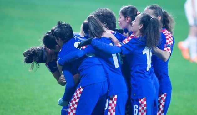 Ženska nogometna reprezentacija