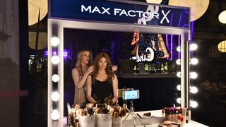 Hrvatski dizajneri odjenuli poznate dame za red carpet premijeru filma “Oblik vode” Hrvatski dizajneri odjenuli poznate dame za red carpet premijeru filma “Oblik vode”