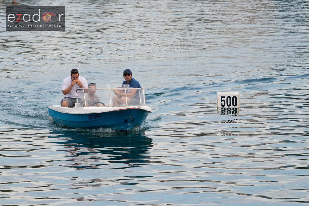 6. “Jadranov veslački dvoboj” osmeraca u uvali Jazine 6. “Jadranov veslački dvoboj” osmeraca u uvali Jazine