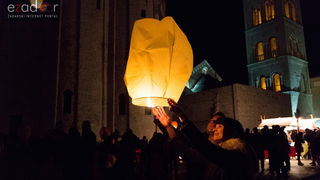 Humanitarni svjetlosni spektakl “Zaželi ljubav” na zadarskom Forumu, 18. veljače 2017. Humanitarni svjetlosni spektakl “Zaželi ljubav” na zadarskom Forumu, 18. veljače 2017.