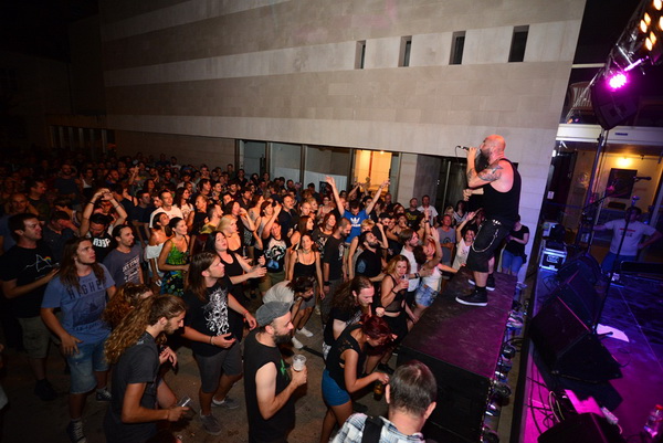 Svaki koncert Kultur shocka u Zadru posebna je priča. Tako je bilo i sinoć na Poljani Branka Stojakovića!