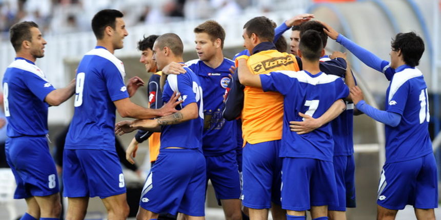Zagreb, 190413.
Stadion NK Zagreb u Kranjcevicevoj.
MAXtv prva Hrvatska nogometna liga, 28. kolo.
Utakmica izmedju NK Zagreb i NK Zadar.
Na fotografiji: slavlje NK Zadar.
Foto: Damir Krajac / CROPIX Zagreb, 190413.
Stadion NK Zagreb u Kranjcevicevoj.
MAXtv prva Hrvatska nogometna liga, 28. kolo.
Utakmica izmedju NK Zagreb i NK Zadar.
Na fotografiji: slavlje NK Zadar.
Foto: Damir Krajac / CROPIX
