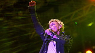 Zagreb, 220610.
Na Jarunu se od 21.-23.06. odrzava glazbeni spektakl T-Mobile INmusic festival na kojem ce nastupiti mnogobrojni izvodjaci kako iz zemlje tako i svijeta.
Danas se odrzao drugi dan.
Na slici: Billy Idol.
Foto: Neja Markicevic / CROPIX Zagreb, 220610.
Na Jarunu se od 21.-23.06. odrzava glazbeni spektakl T-Mobile INmusic festival na kojem ce nastupiti mnogobrojni izvodjaci kako iz zemlje tako i svijeta.
Danas se odrzao drugi dan.
Na slici: Billy Idol.
Foto: Neja Markicevic / CROPIX