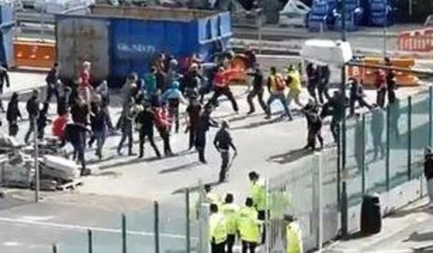 Neredi u Londonu, foto: mundodeportivo.com