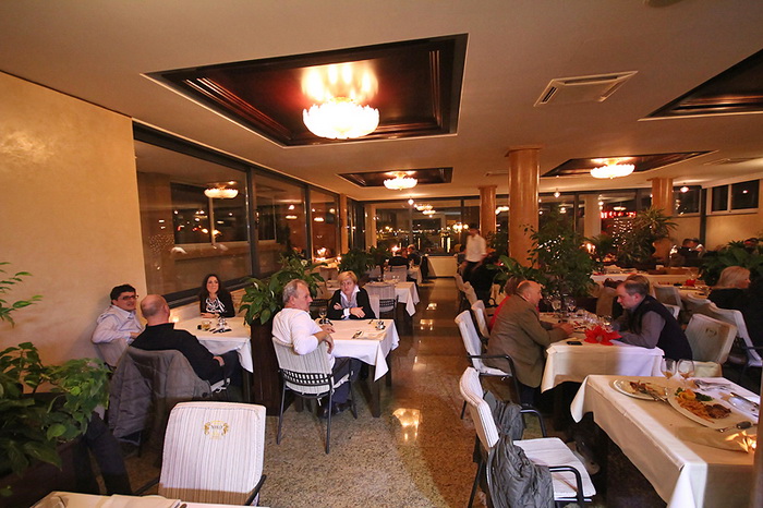 Valentinovo u restoranu Niko, Foto: Saša Čuka Valentinovo u restoranu Niko, Foto: Saša Čuka