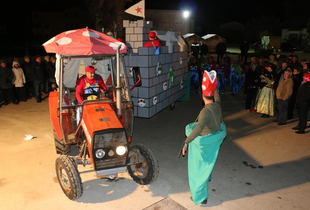 2. Međunarodna karnevalska povorka Virskih maškara