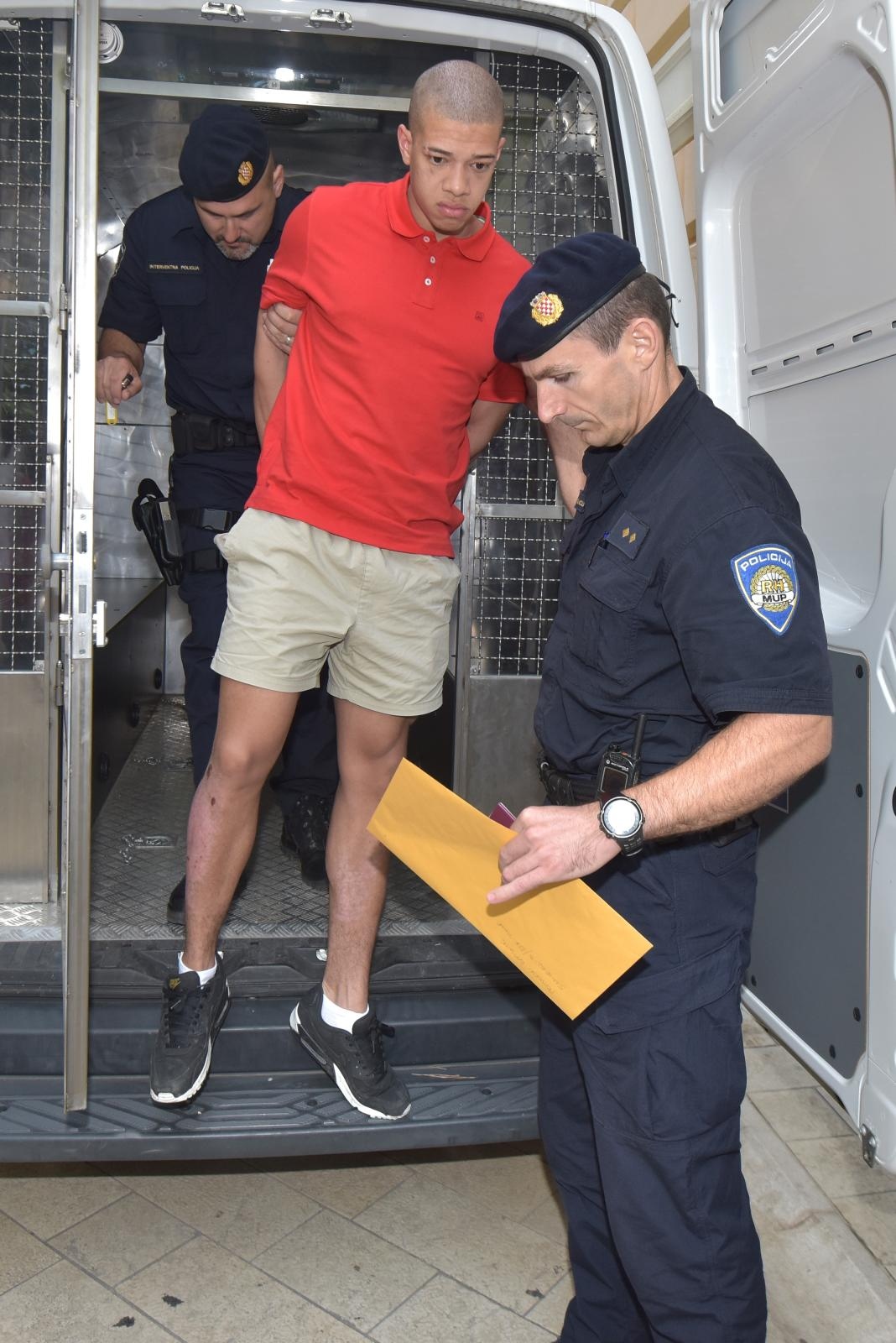 Na Županijski sud priveden osumnjičeni za ubojstvo britanskog državljanina na Zrću