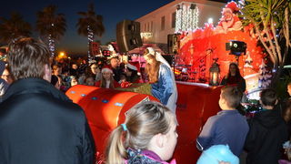 Advent na Viru: Sveta Luce razveselila virske mališane, upaljena treća adventska svijeća Advent na Viru: Sveta Luce razveselila virske mališane, upaljena treća adventska svijeća