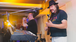 Siniša Vuco @ Hitch bar, 16.5.2015. (Foto: Ivan Toman)