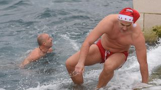 Novogodišnje kupanje na Morskim orguljama Novogodišnje kupanje na Morskim orguljama