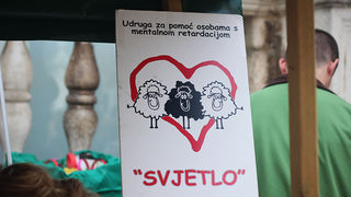 Humanitarna uskršnja akcija Novog radija za udrugu Svjetlo (foto:Saša Čuka) Humanitarna uskršnja akcija Novog radija za udrugu Svjetlo (foto:Saša Čuka)