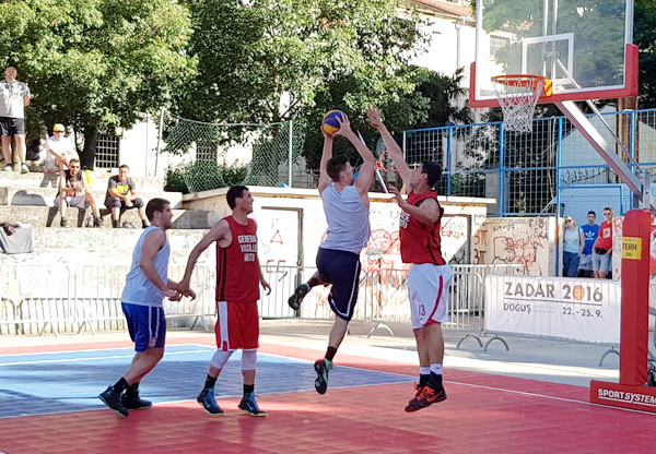 ZadarOpen 3×3: Kvalifikacijski turnir za nastup na Malbée Lipik 3X3 Challengeru 2016. Foto: Mladen Malik ZadarOpen 3×3: Kvalifikacijski turnir za nastup na Malbée Lipik 3X3 Challengeru 2016. Foto: Mladen Malik